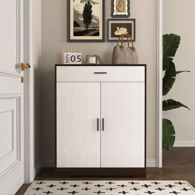 Meuble à chaussures, étagère à 4 niveaux avec 1 tiroir, rangement en bois autoportant avec 2 portes et étagères réglables pour entrée/couloir